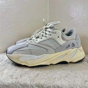 Adidas Yeezy Boost 700 'Analog'